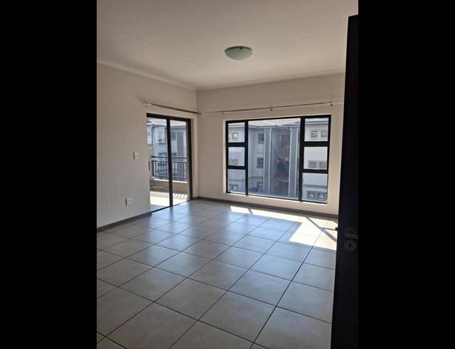 2 BEDROOM PROPERTY TO RENT IN VICTORY PARK